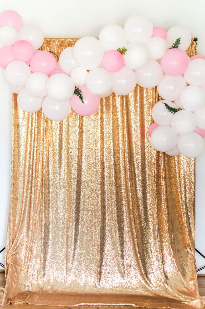 Easiest DIY Balloon Garland