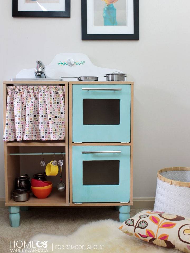 Easy DIY Kids Play Kitchen From a Cube Shelf