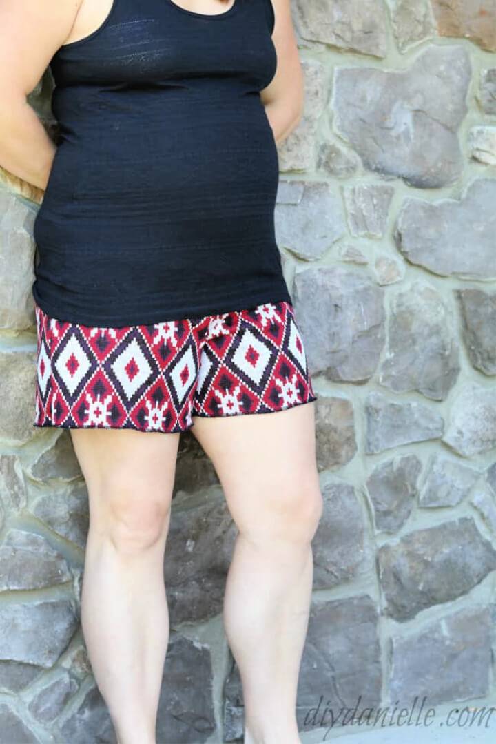 Easy Maternity Shorts for the Summer