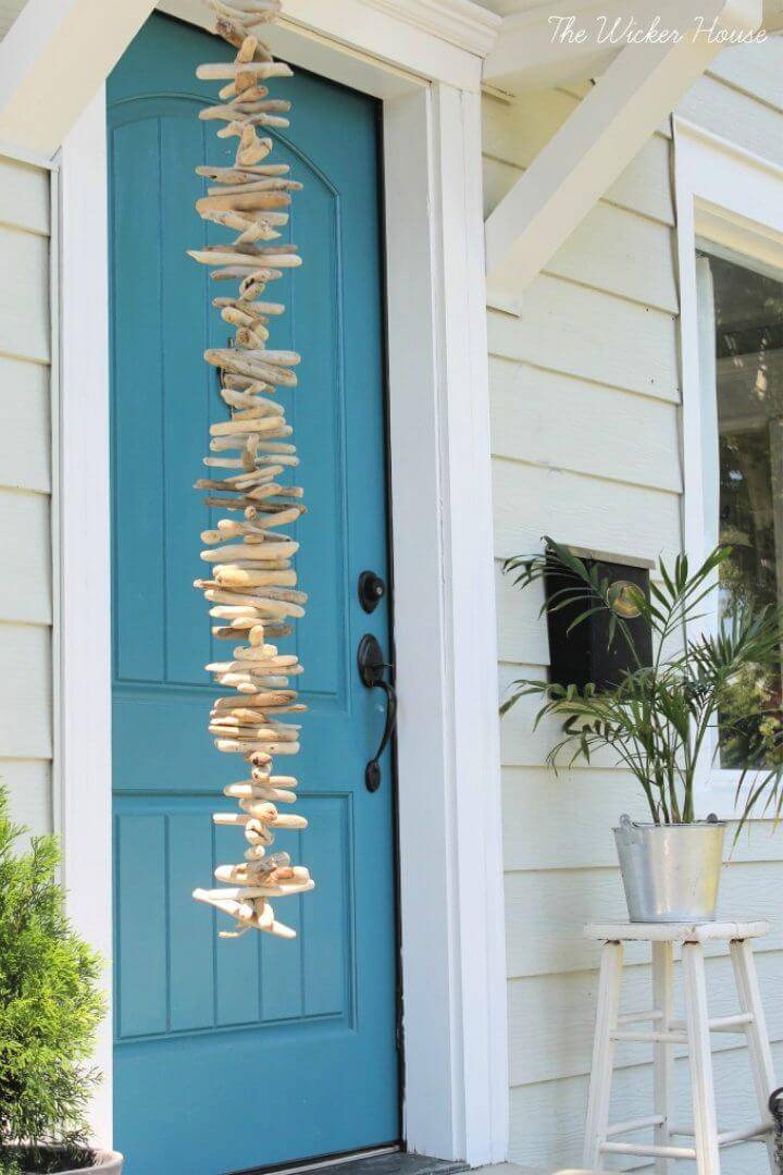 Easy to Make Front Door Driftwood Garland