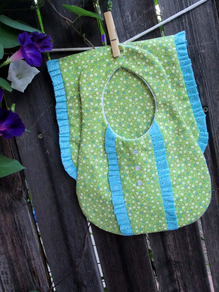 Free Ruffled Burp Cloth Pattern