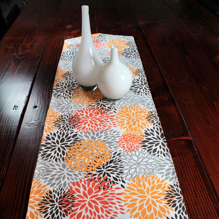 How To Sew a Reversible Table Runner