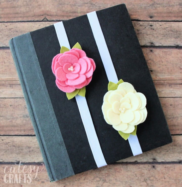 DIY Felt Flower Bookmarks 