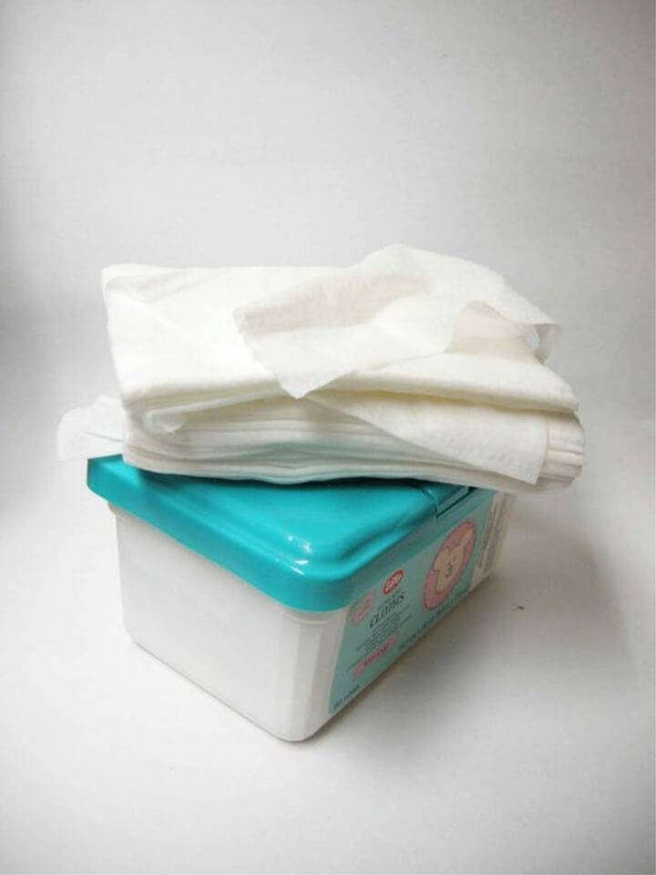 How to Make Decomposable Baby Wipes
