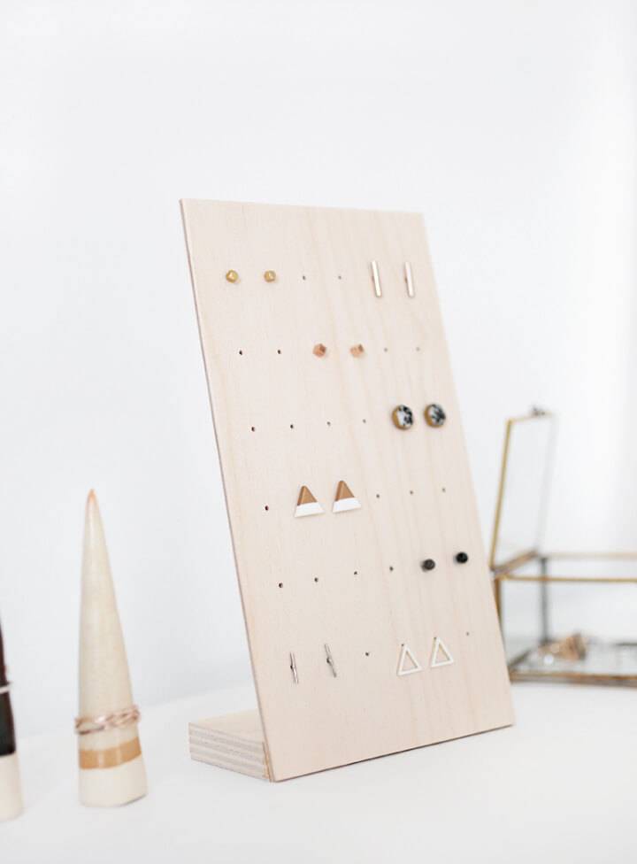 How to Make Earring Stand 1