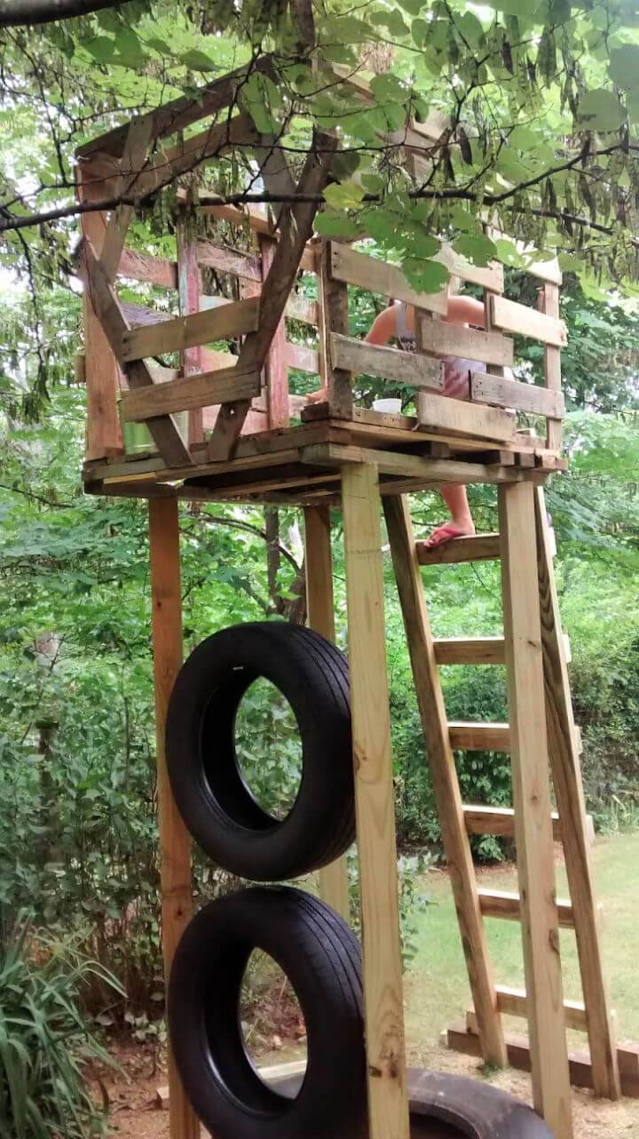 How to Make Pallet Tree House