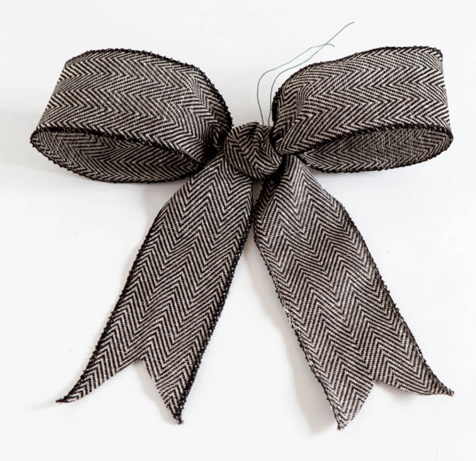 Simple DIY Ribbon Bow