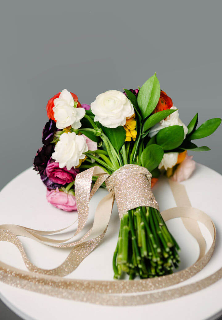 How to Make a Wedding Bouquet