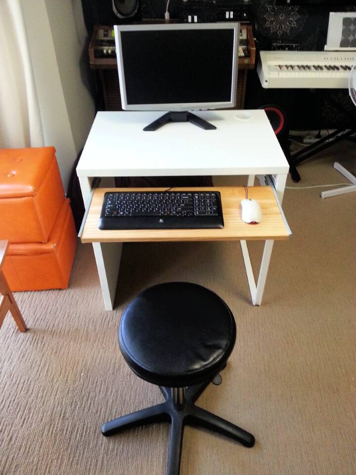 Ikea Micke Desk with Keyboard Tray