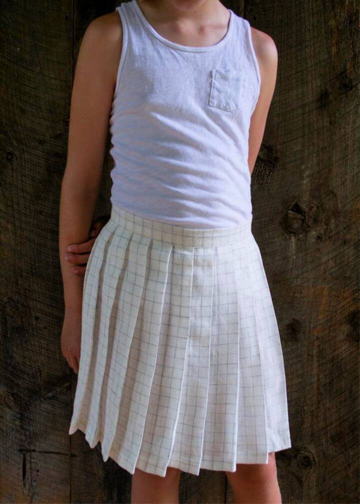 Make Pleated Skirt in Linen Grid