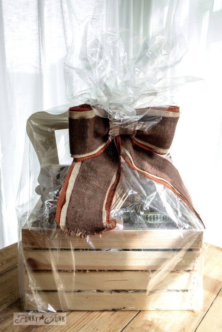 DIY Burlap Bow for Gift Basket