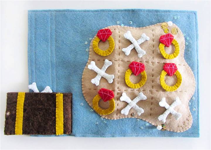 Cool Pirate Island Tic-Tac-Toe Quiet Book Page