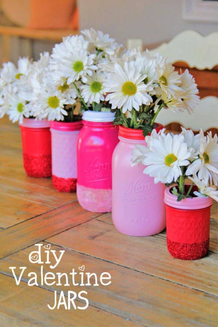 Pretty DIY Glitter Mason Jar Vases