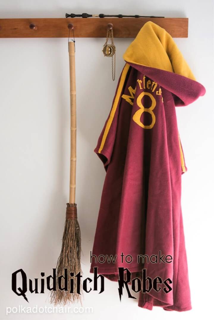 Quidditch Robes for a Harry Potter Costume