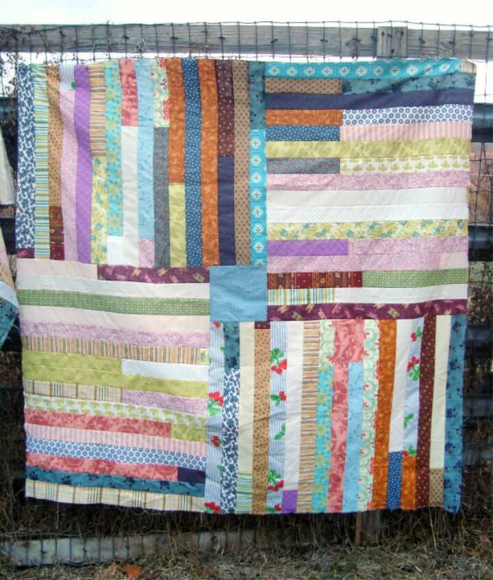 Simple DIY Jelly Roll Quilt