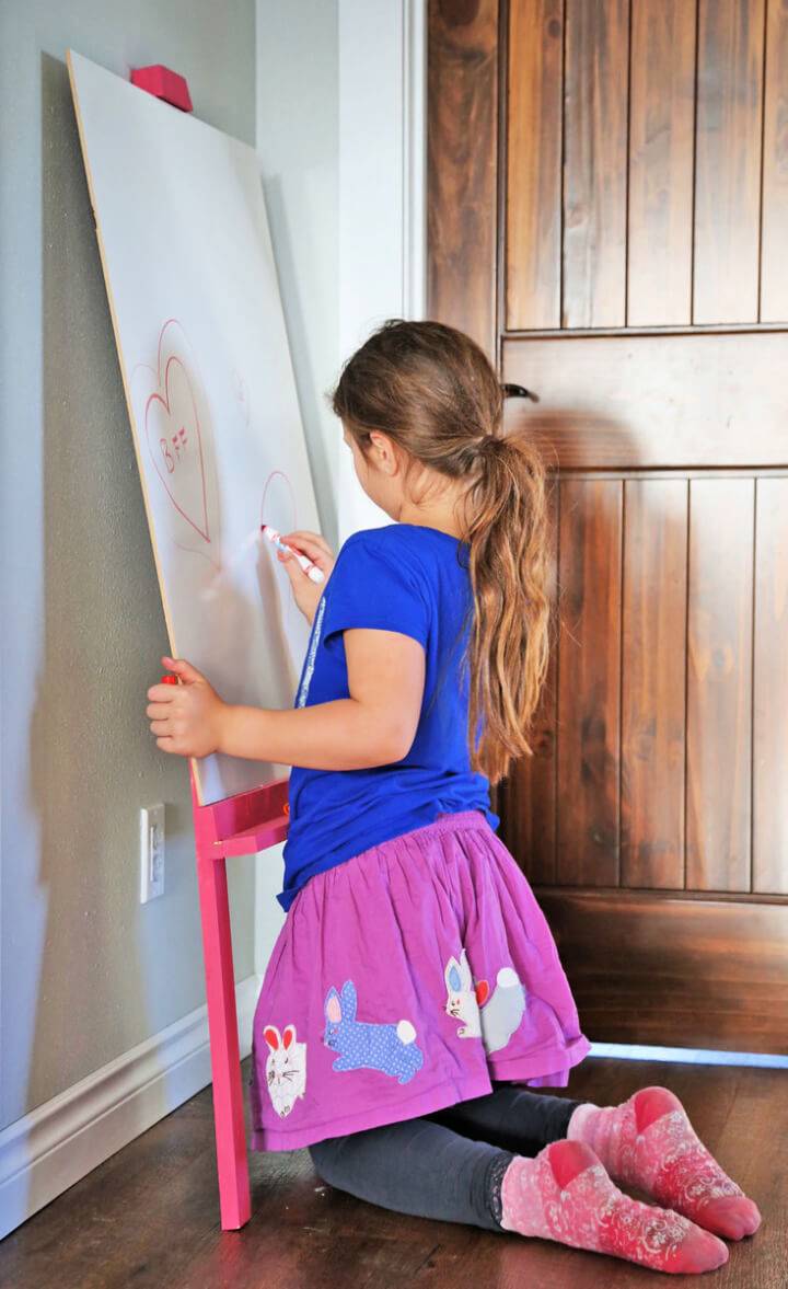Simple DIY Leaning Art Easel for Kids