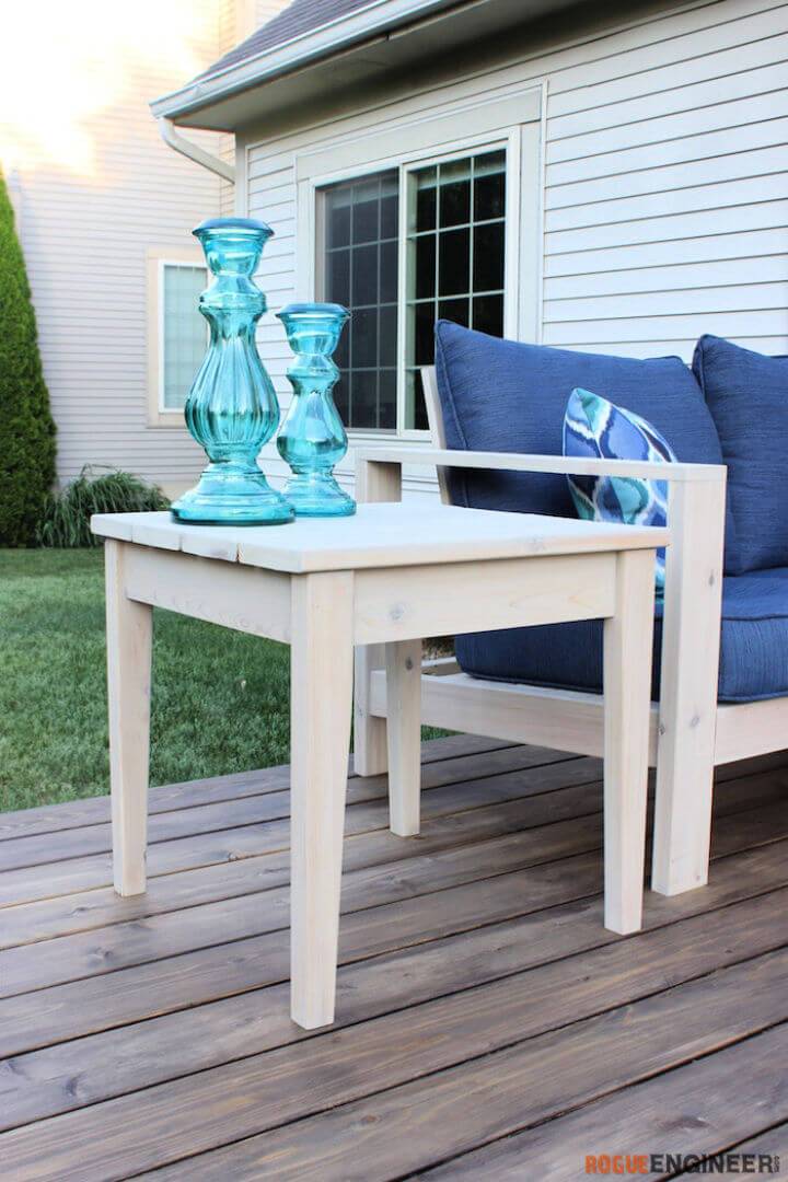 Simple DIY Outdoor Side Table