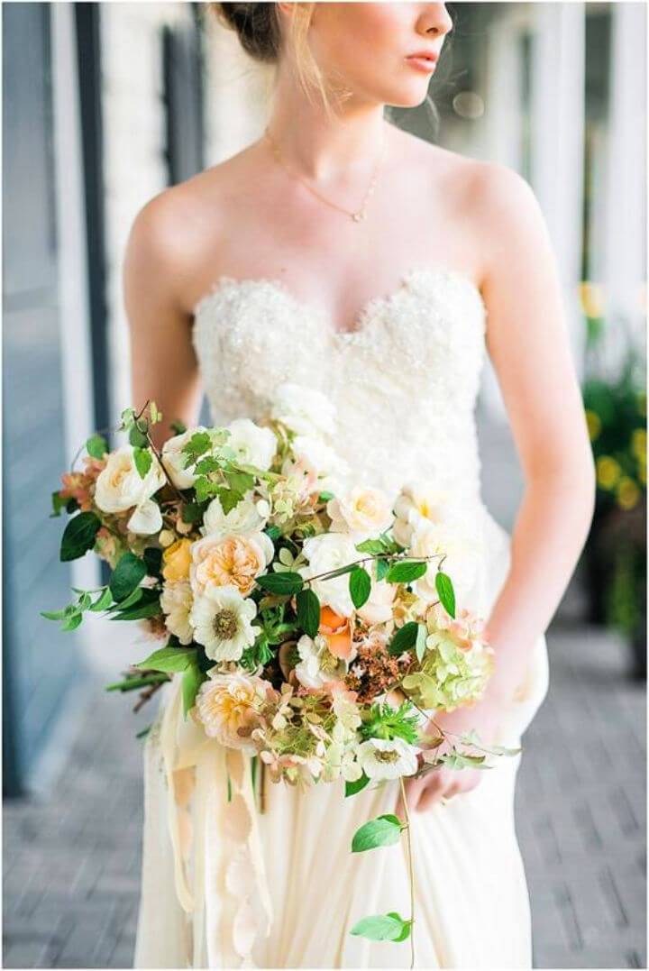 The Most Beautiful Spring Bridal Bouquet