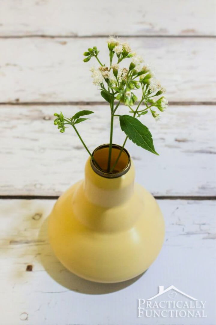 Turn Light Bulbs Into Vases