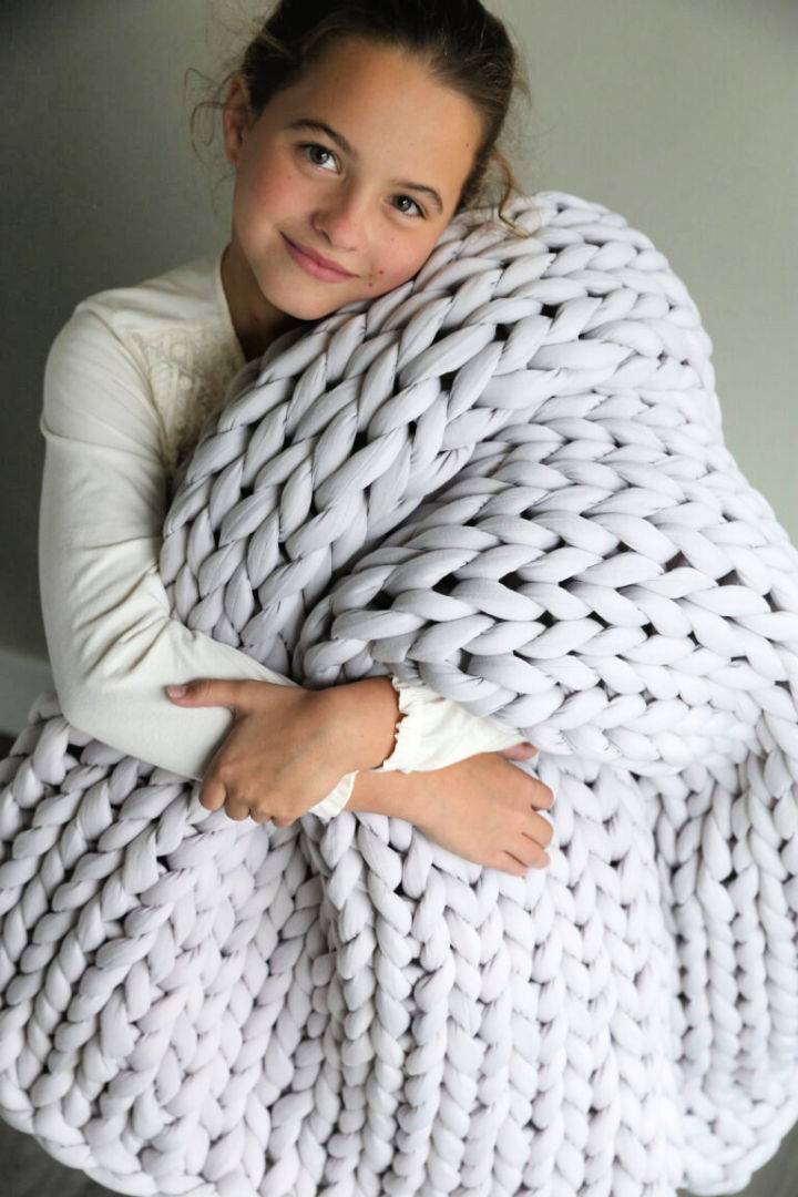 Gorgeous Chunky Hand Knit Blanket Pattern