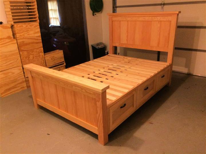 Make a Farmhouse Storage Bed With Drawers