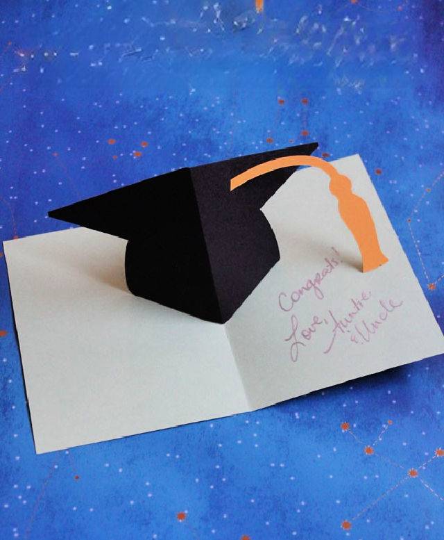 Simple DIY Pop Up Graduation Card