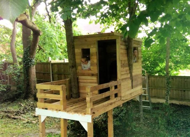 Make Your Own Pallets Treehouse