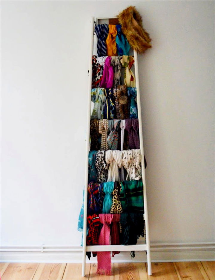 Organize Scarves