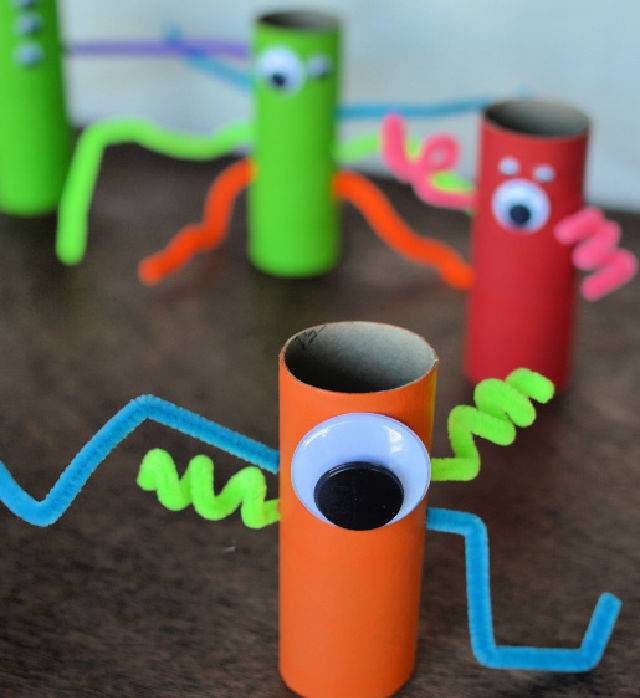 Gorgeous DIY Toilet Paper Roll Monsters