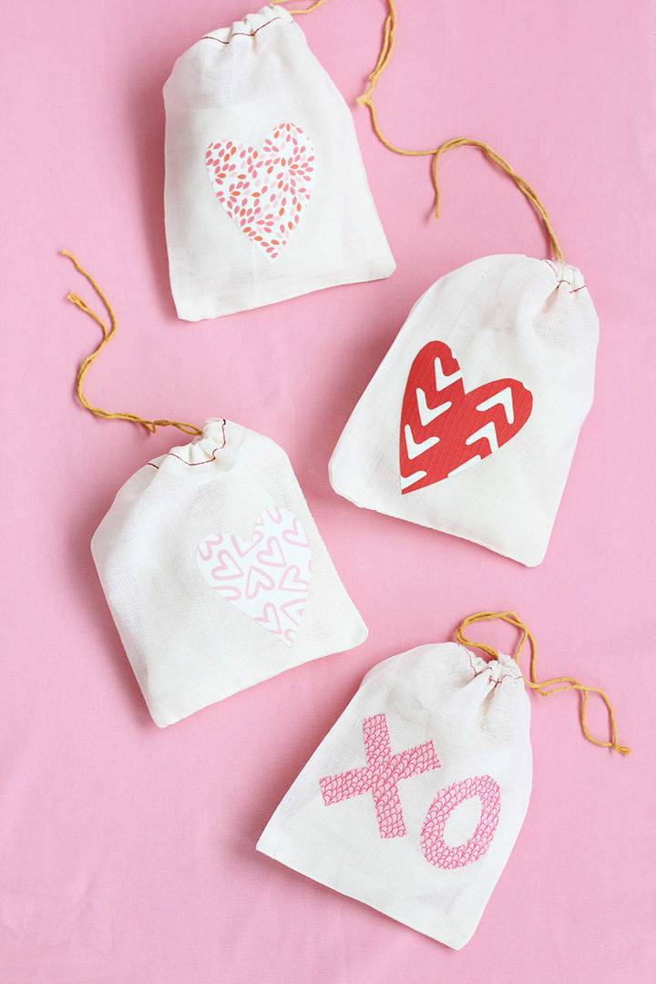 DIY Valentine Treat Bags