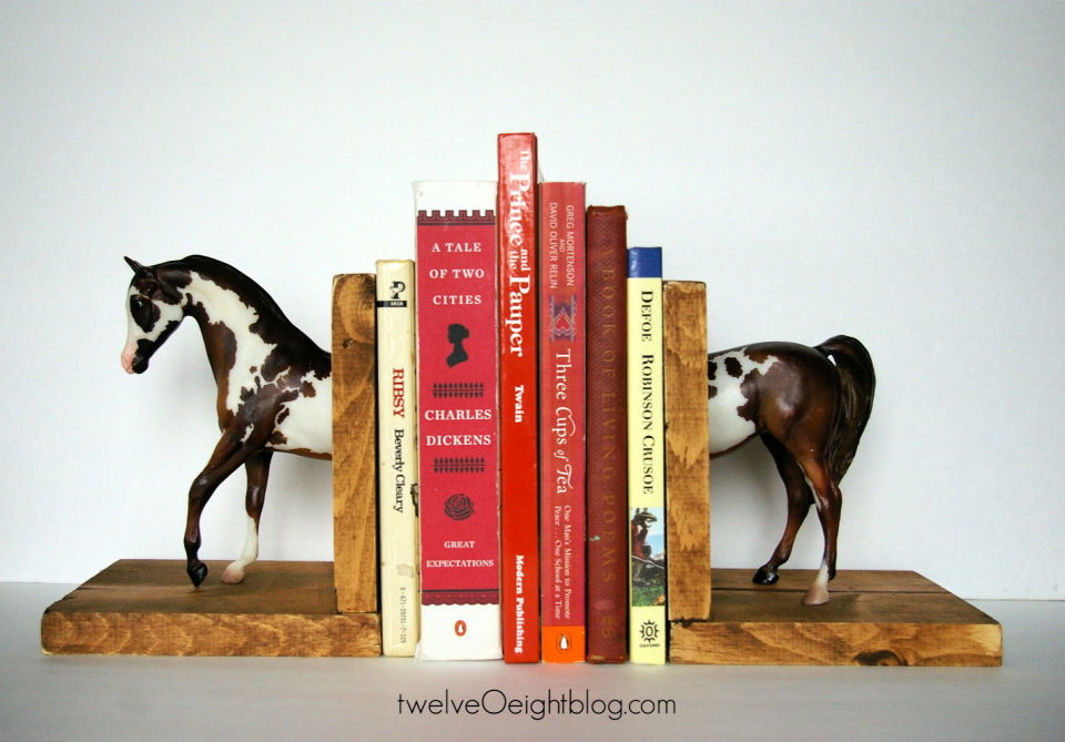 DIY Spotted Horse Bookends