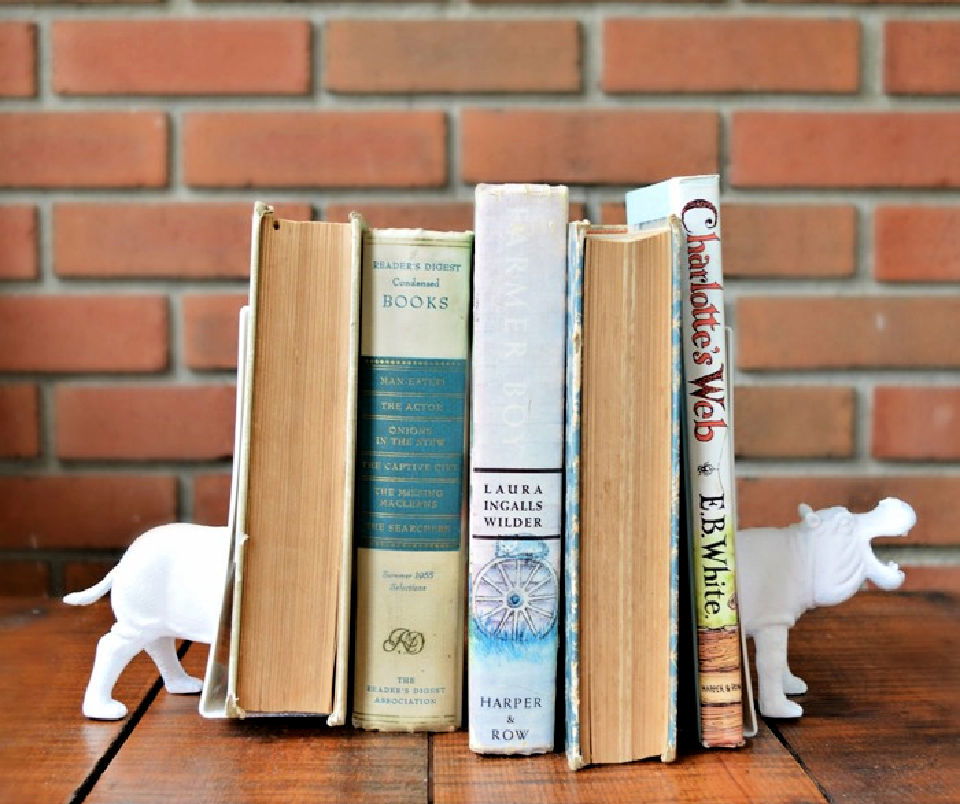 Plastic Animal Bookends Revisited