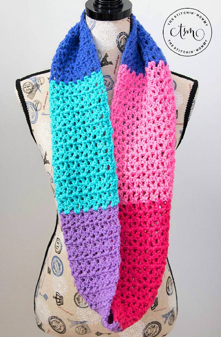 Berry Cakes Crochet Infinity Scarf – Free Pattern
