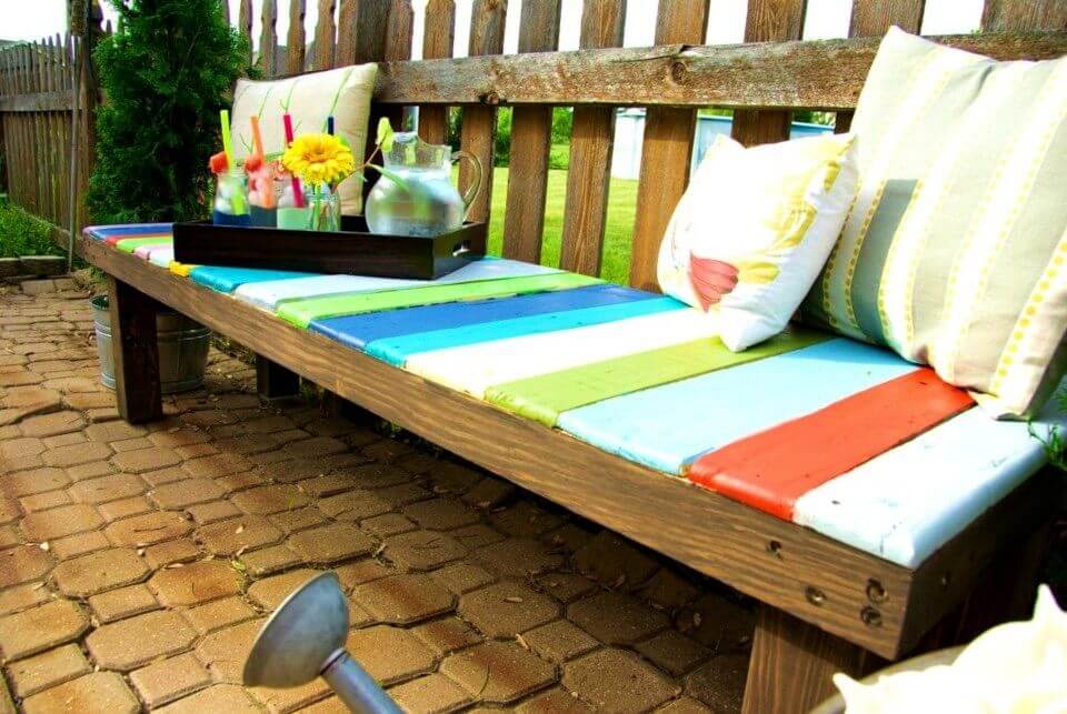 Colorful DIY Garden Bench Using Pallets