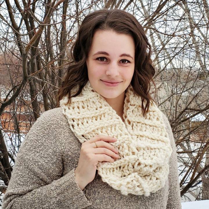 40 Free Crochet Infinity Scarf Patterns for Beginners in 2021