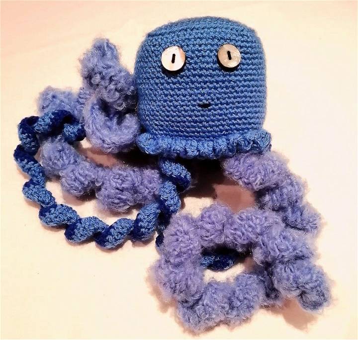 Crochet Box Jellyfish Amigurumi
