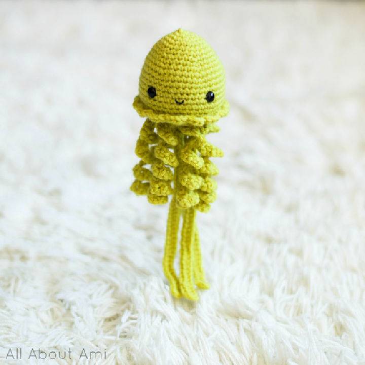 Cute Crochet Jellyfish Amigurumi Pattern