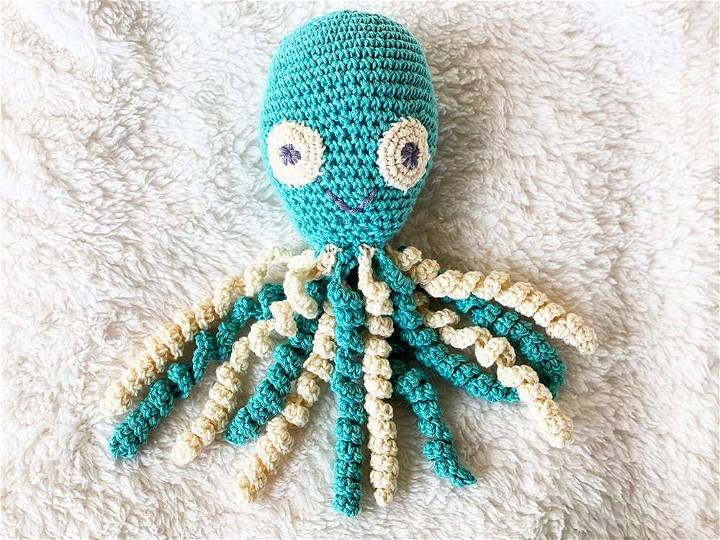 Crochet Octopus With Twirly Legs