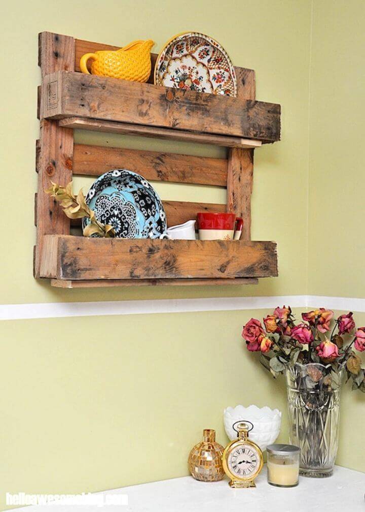 DIY Pallet Shelf For Your Rustic Home