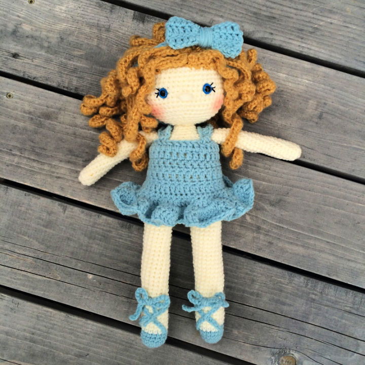  Crochet The Friendly Grace Doll - Free Pattern 