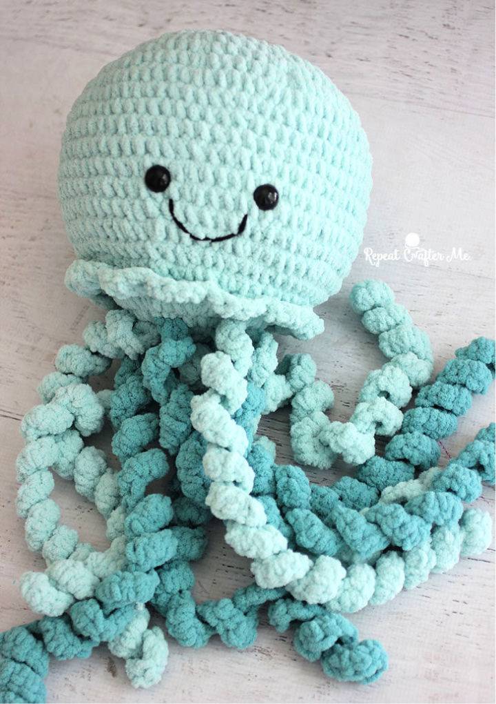 Giant Crochet Jellyfish Amigurumi