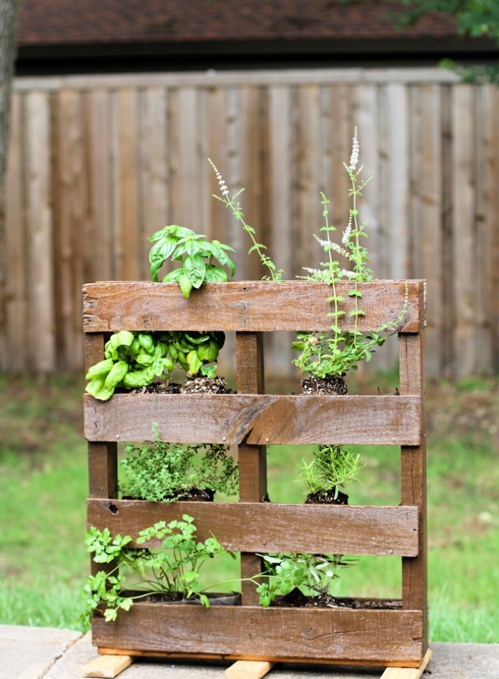 60 Easy Pallet Garden Ideas | Vertical Pallet Herb Garden 2021