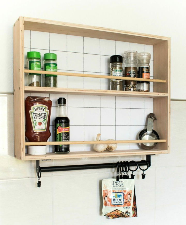 How to Build a Hanging Spice Rack