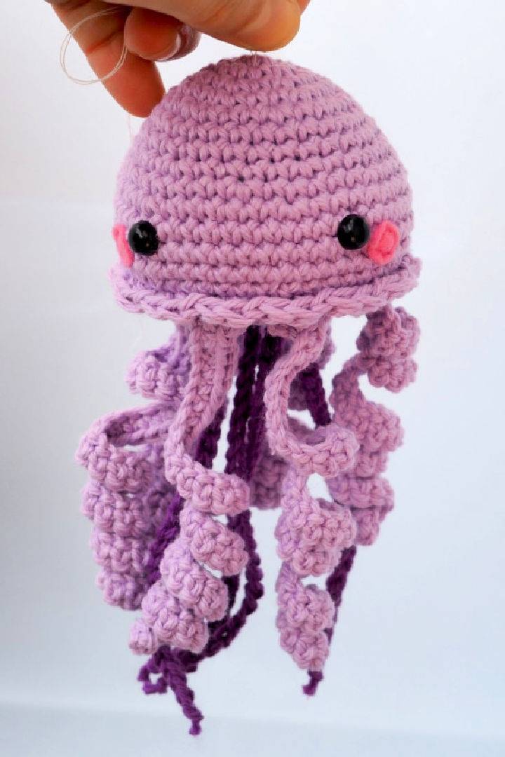 How to Crochet Jellyfish Amigurumi - Free Pattern 