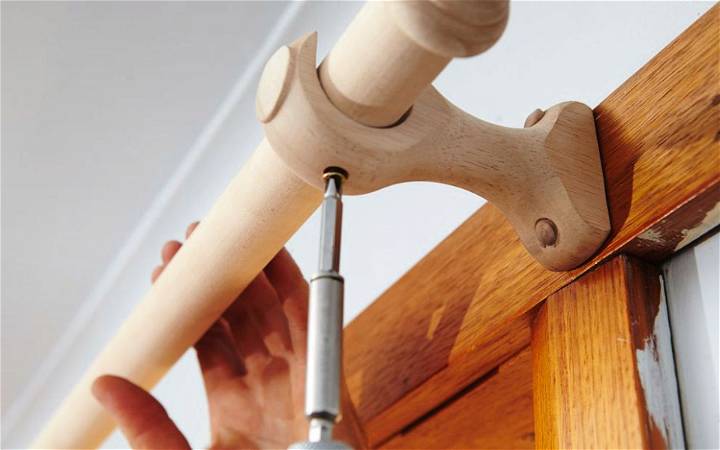 How to Install Curtain Rod