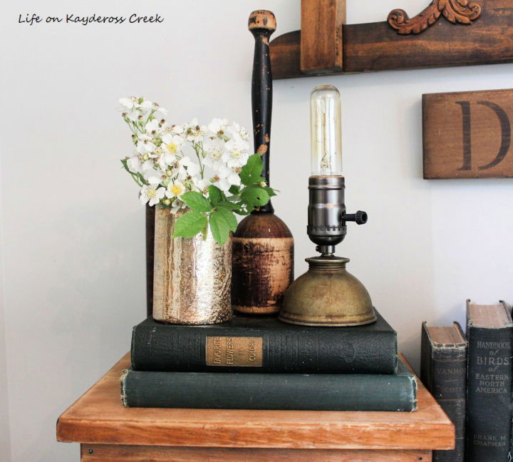 DIY Oil Lamp Out of a Vintage Oil Can