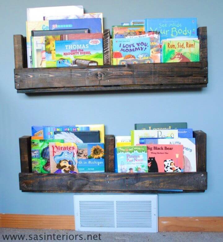 How to Make a Pallet Bookshelf