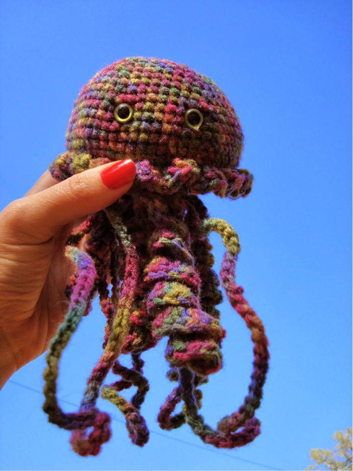 Free Crochet Pattern for Jellyfish Amigurumi
