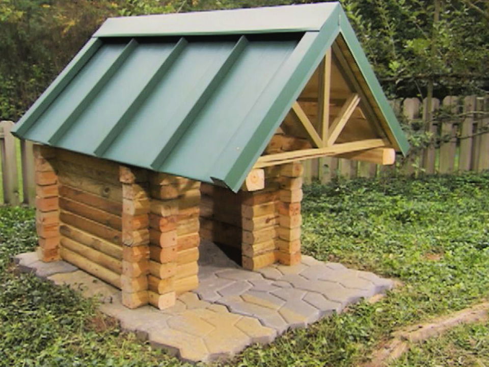 Log Cabin Doghouse