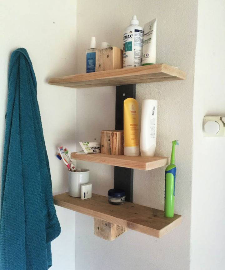 Making a Bathroom Shelf Out of Pallet Wood